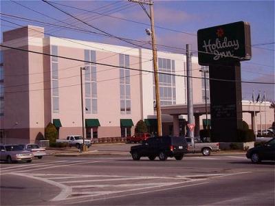 Clarion Pointe Near The Bruce Convention Center