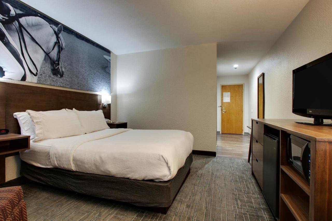 Hotel Clarion Pointe Near The Bruce Convention Center Hopkinsville